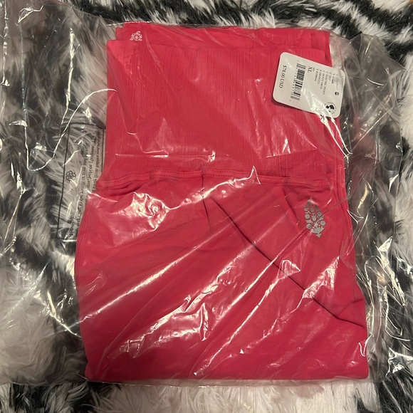 Free People Good Karma Leggings High-Rise 7/8 Electric Peony - Picture 5 of 5